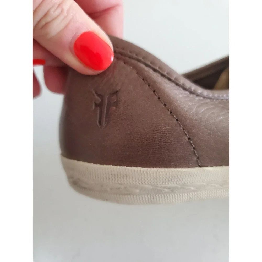 Frye Melanie Slip On Sneakers Brown‎ Pebbled Leather Womens 7.5 M 3471116-GRY